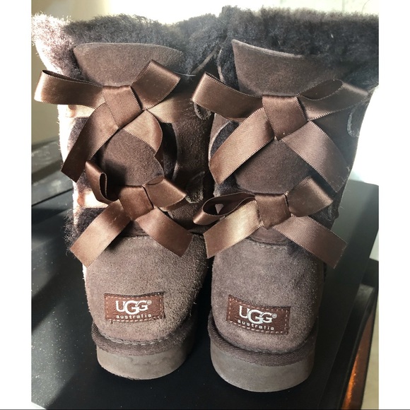 UGG Shoes - Chocolate brown bailey bow UGGS🎀